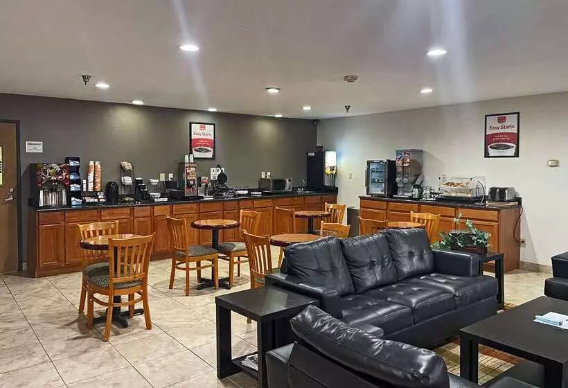 فندق على الطريق Econo Lodge