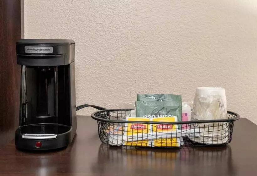 فندق على الطريق Red Roof Inn Norfolk   Portsmouth