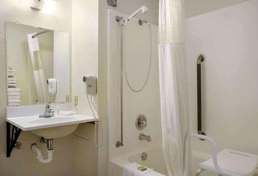 فندق على الطريق Super 8 By Wyndham Alexandria Mn