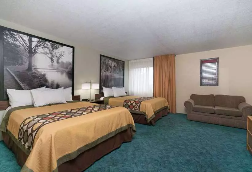 汽车旅馆  Super 8 By Wyndham Alexandria Mn