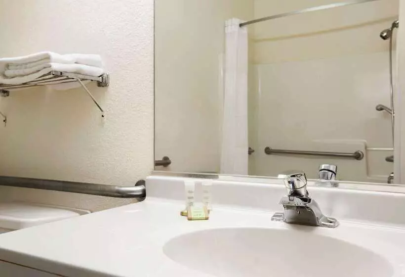 モーテル Super 8 By Wyndham Aurora/naperville Area