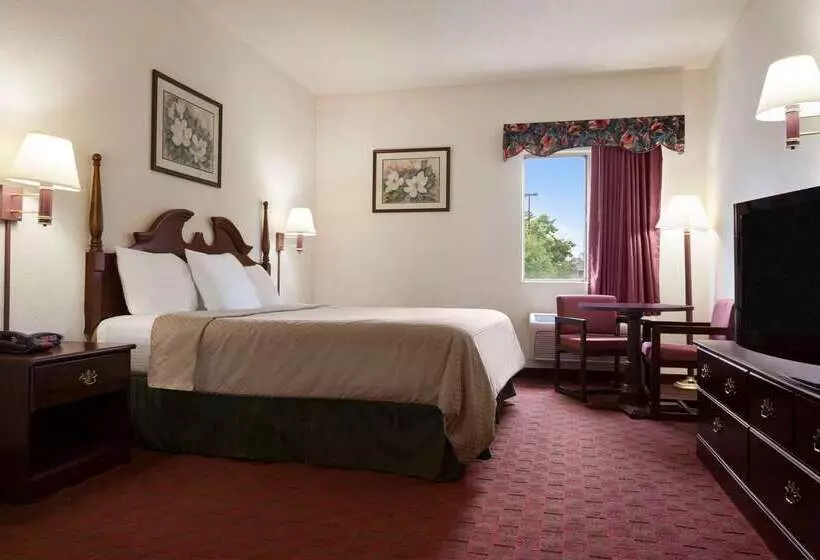 モーテル Super 8 By Wyndham Aurora/naperville Area