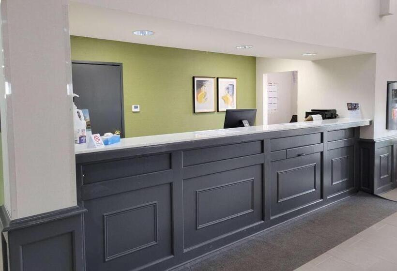 Motel Super 8 By Wyndham Aurora/naperville Area