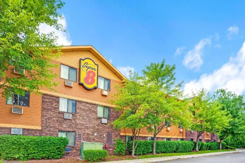 汽车旅馆 Red Roof Plus Belleville