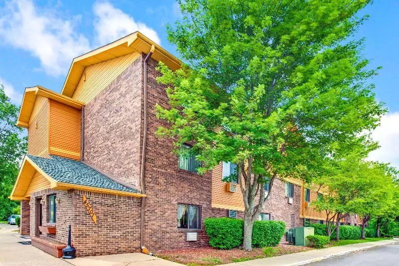 汽车旅馆 Red Roof Plus Belleville