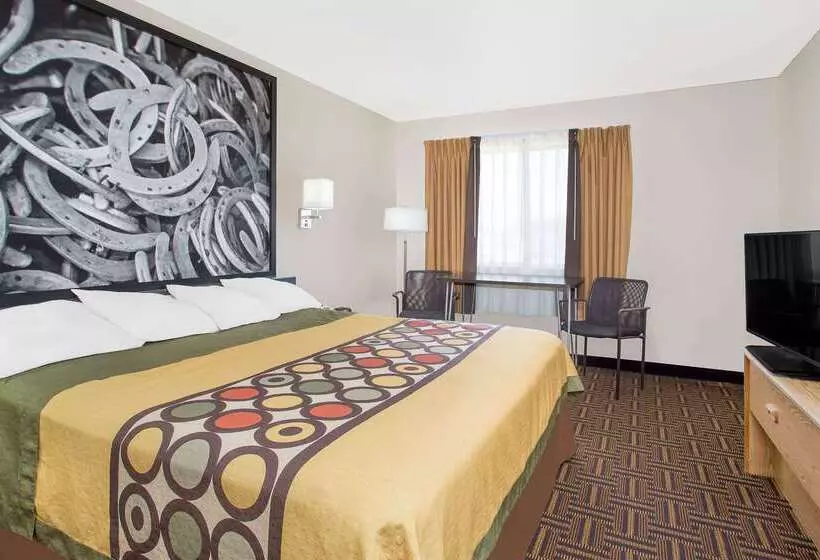 فندق على الطريق Super 8 By Wyndham Bloomfield