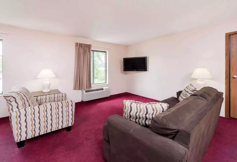 Мотель Super 8 By Wyndham Columbia Clark Lane