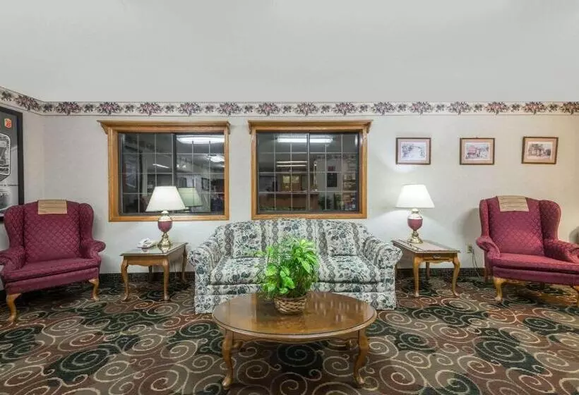 모텔 Super 8 By Wyndham Coshocton Roscoe Village