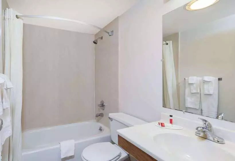 מוטל Super 8 By Wyndham Harrisburg Hershey West