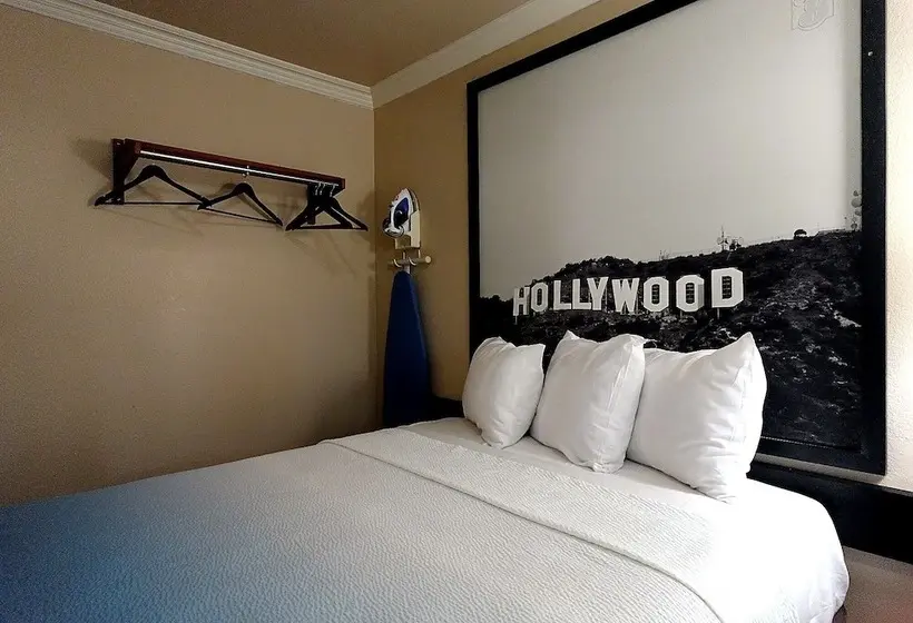 モーテル Super 8 By Wyndham Hollywood/la Area
