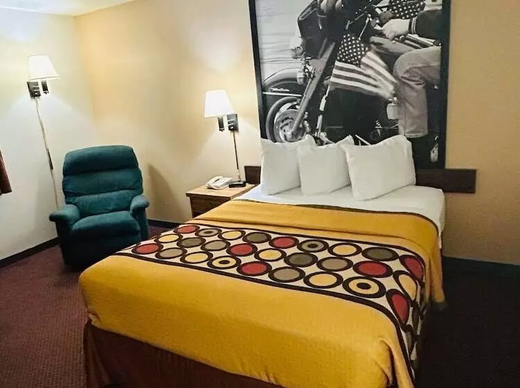 汽车旅馆  Super 8 By Wyndham Hot Springs