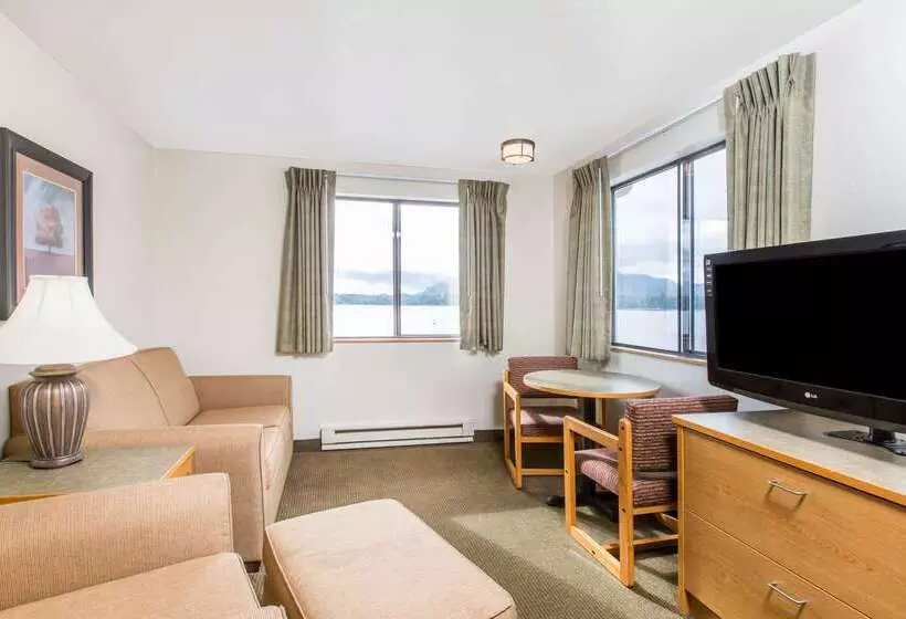 汽车旅馆 Super 8 By Wyndham Ketchikan