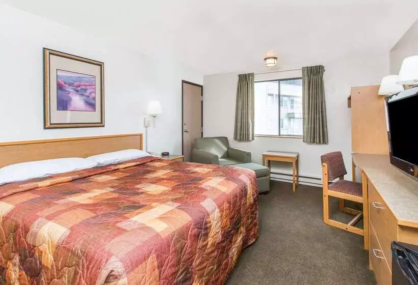 汽车旅馆 Super 8 By Wyndham Ketchikan