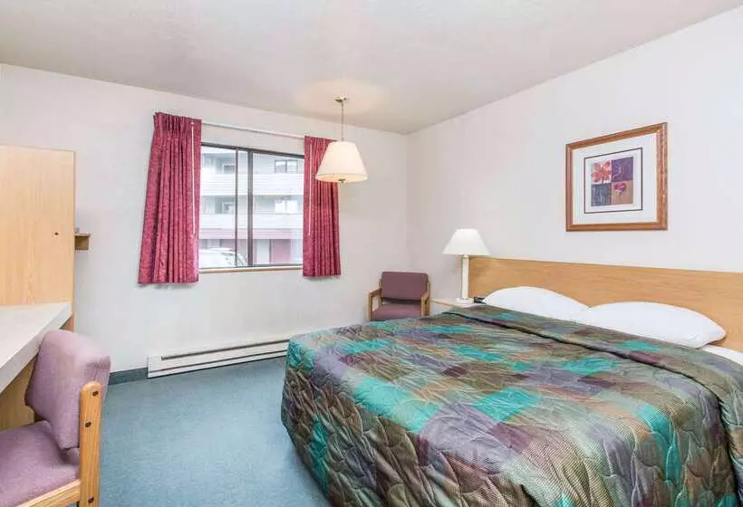 汽车旅馆 Super 8 By Wyndham Ketchikan