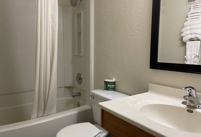 مُتل Super 8 By Wyndham Ketchikan