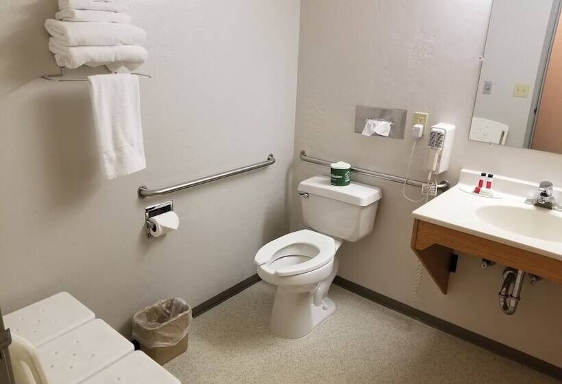 مُتل Super 8 By Wyndham Ketchikan