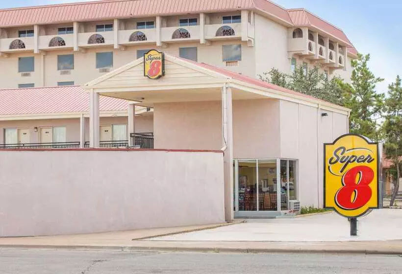 モーテル Super 8 By Wyndham Lubbock Civic Center North