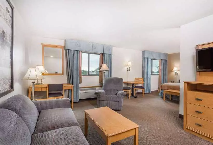 汽车旅馆  Super 8 By Wyndham Monroe Wi