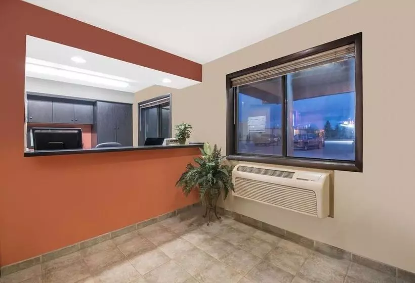 Motelli Super 8 By Wyndham Warroad