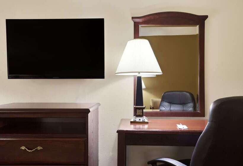 מוטל Travelodge By Wyndham La Porte/michigan City Area