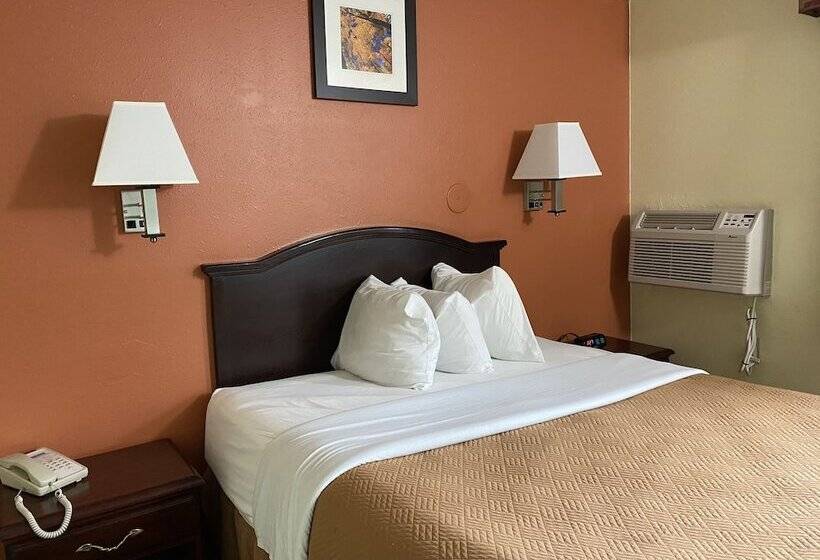 מוטל Travelodge By Wyndham La Porte/michigan City Area