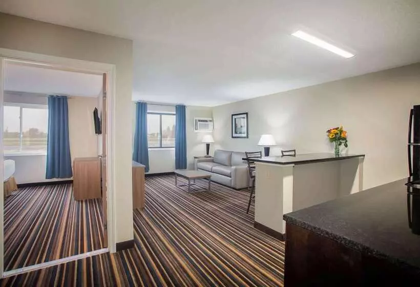 모텔 Travelodge By Wyndham Wahpeton