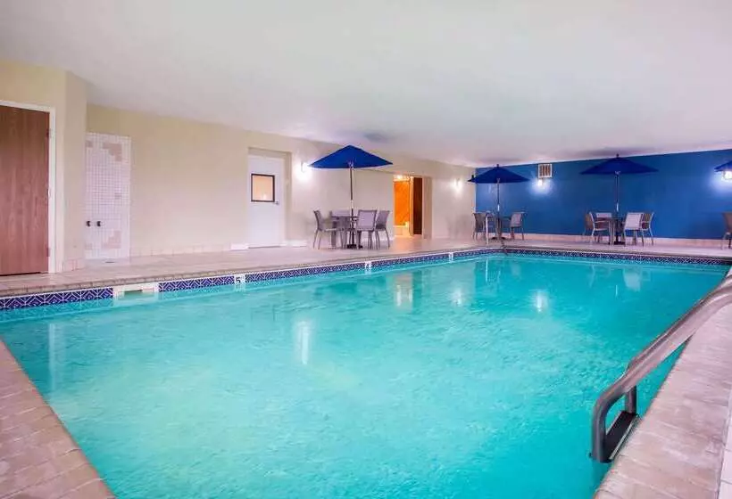 모텔 Travelodge By Wyndham Wahpeton