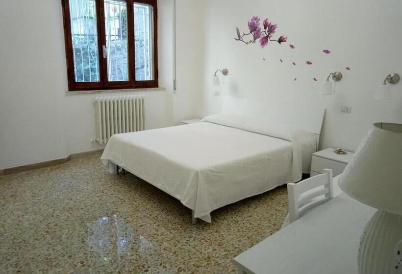 펜션 Belvedere Di San Benedetto Del Tronto Affittacamere Senza Colazione