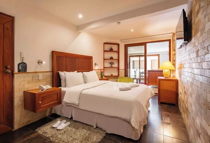 هتل Casa Del Balcon