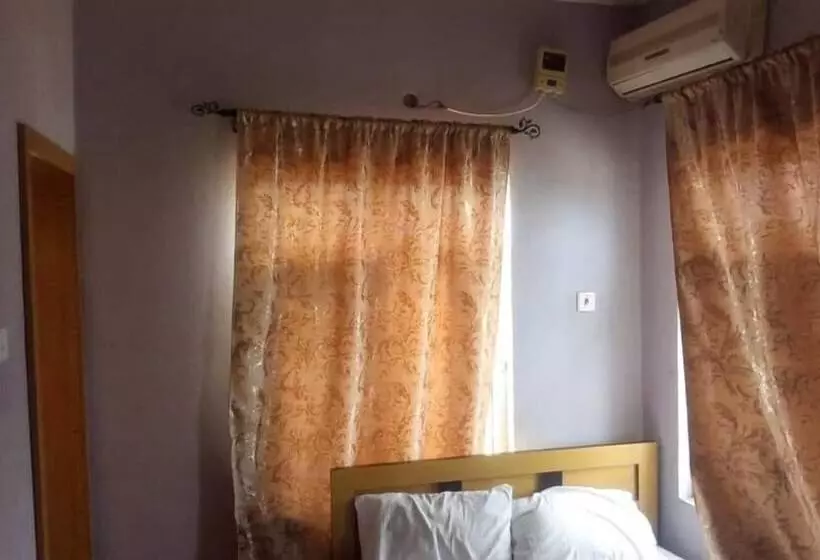 Fara Hotel & Suite
