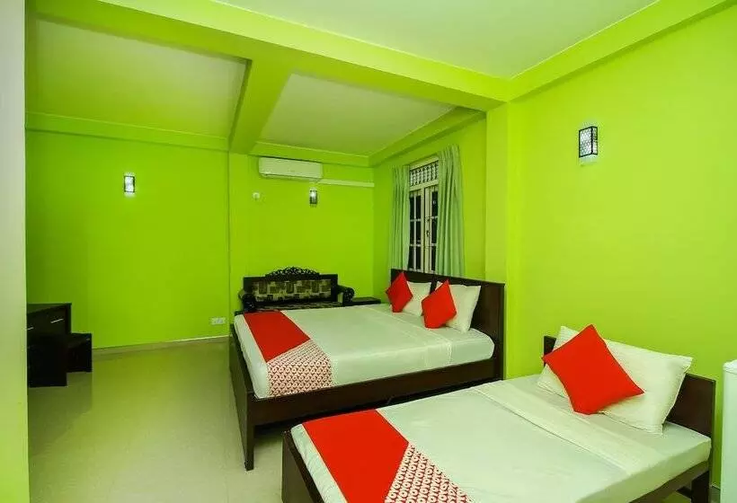 هتل Empryean By Oyo Rooms