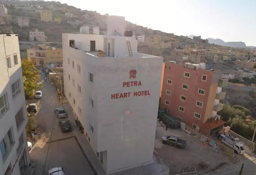 هتل Petra Heart