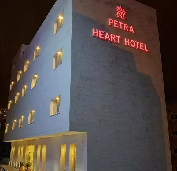 هتل Petra Heart
