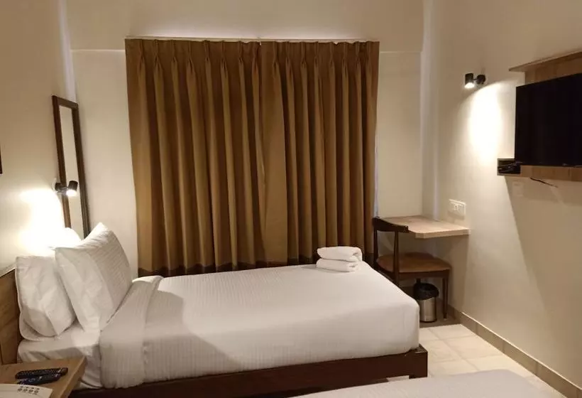 ホテル Sharayu One