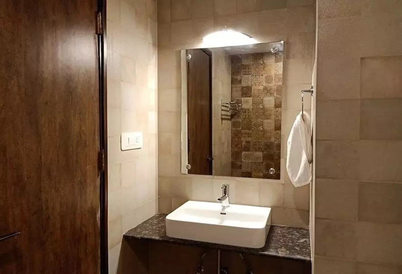 ホテル Sharayu One