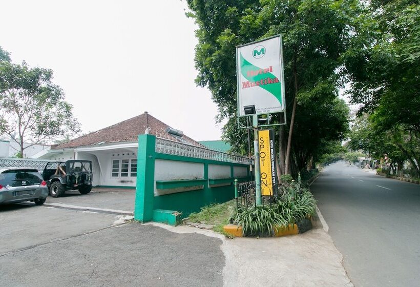 בית מלון כפרי Mustika Widyasari Redpartner