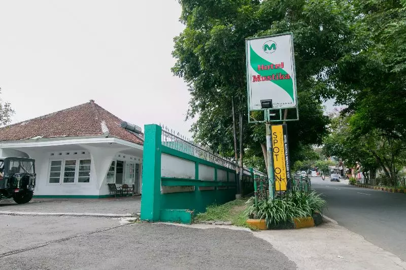 Hotelli Mustika Widyasari Redpartner