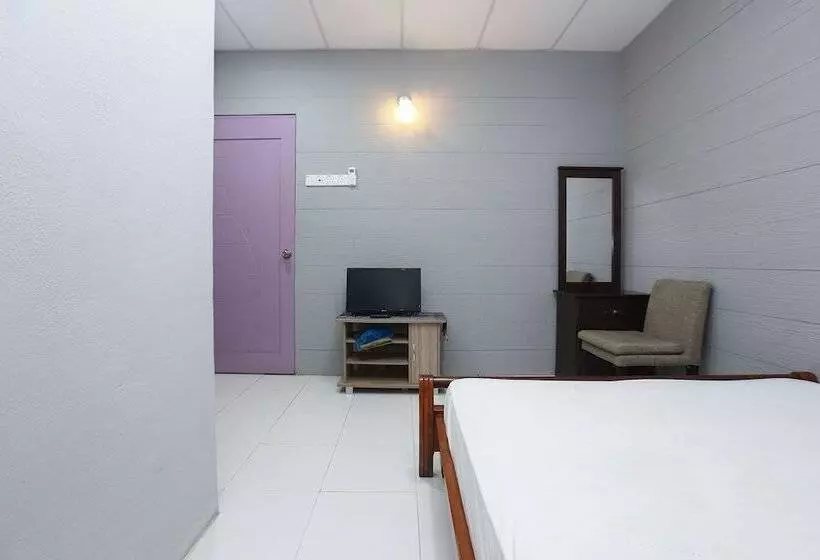 Hotelli Spot On 89796 D Noor Budget Inn