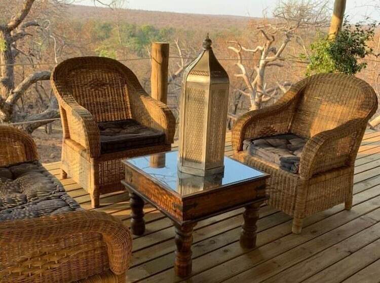 فندق The Wild Blue Lodge Safari & Spa