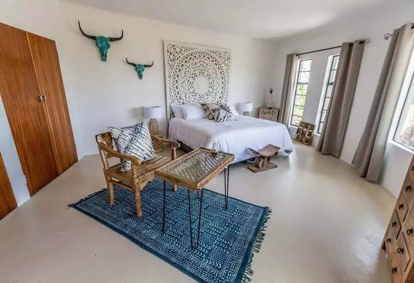ホテル The Wild Blue Lodge Safari & Spa