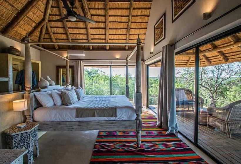 فندق The Wild Blue Lodge Safari & Spa