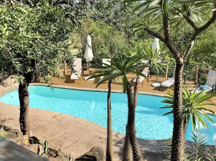 ホテル The Wild Blue Lodge Safari & Spa