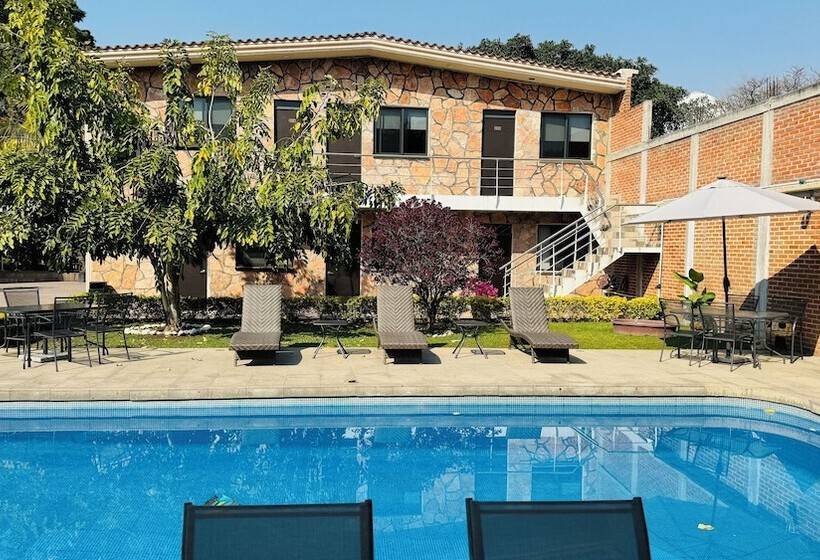 هتل Villa Pralaya