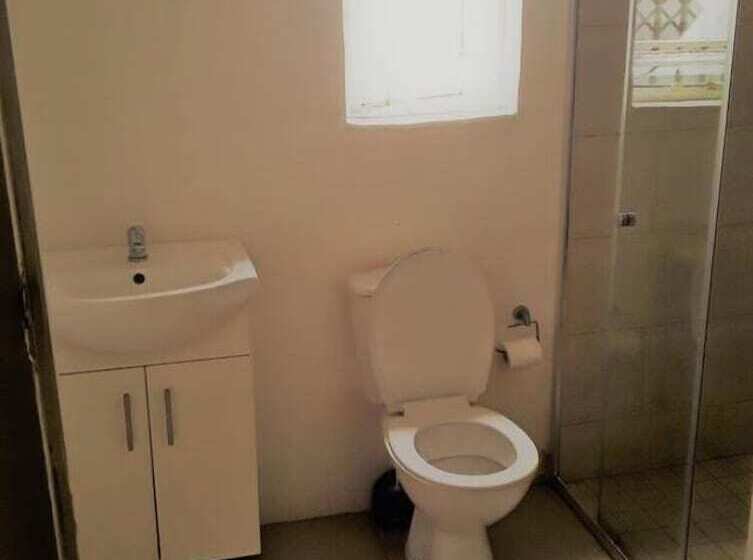 پانسیون Red Dot Lodge