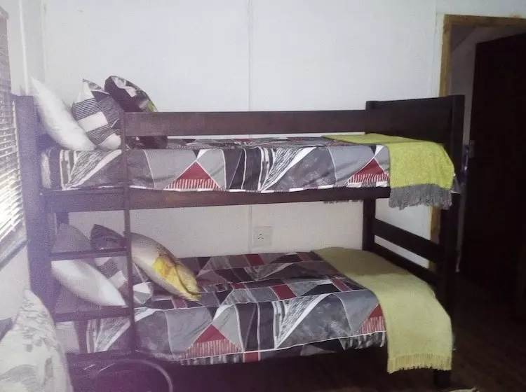 ペンション Reggies Guest Rooms