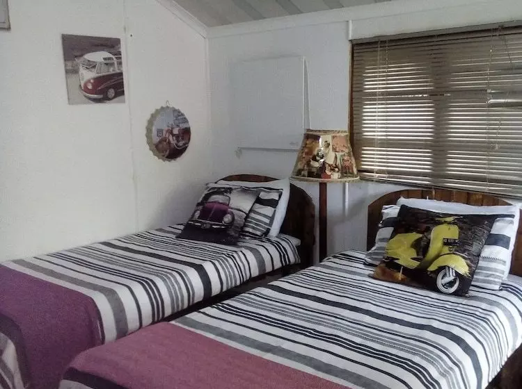ペンション Reggies Guest Rooms