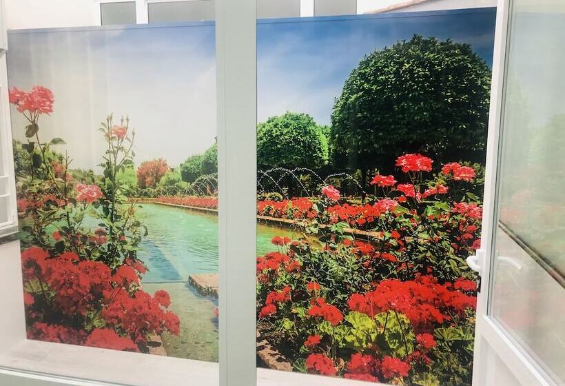 Pension (Hôtel basse catégorie) Viana Rooms