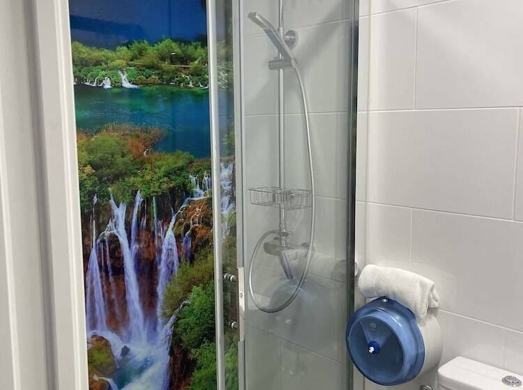 Pension (Hôtel basse catégorie) Viana Rooms