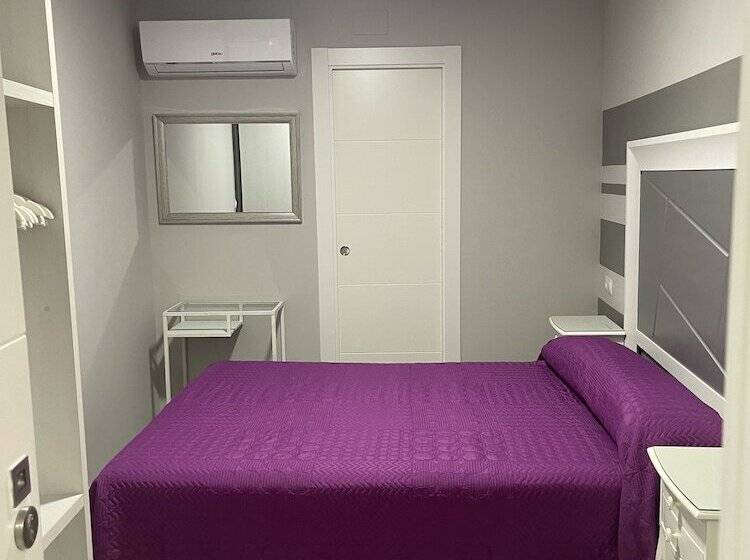 Pension (Hôtel basse catégorie) Viana Rooms