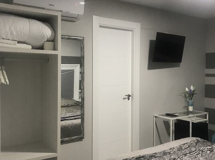 Pension (Hôtel basse catégorie) Viana Rooms